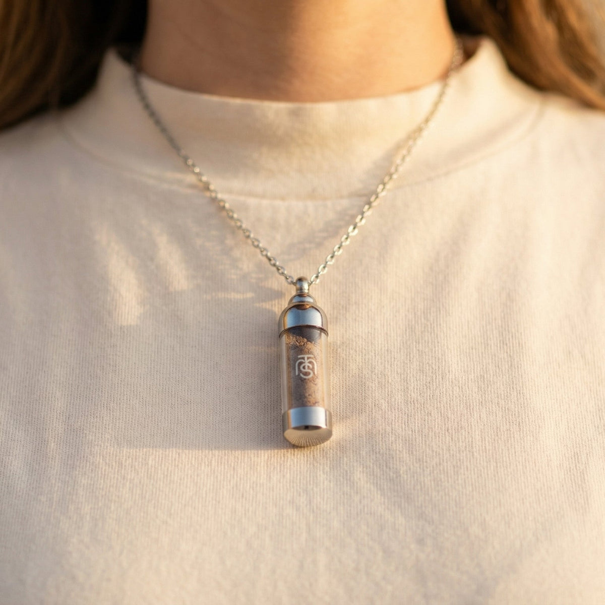 The Pendant of Eternal Faith holding authenticated Temple Mount soil