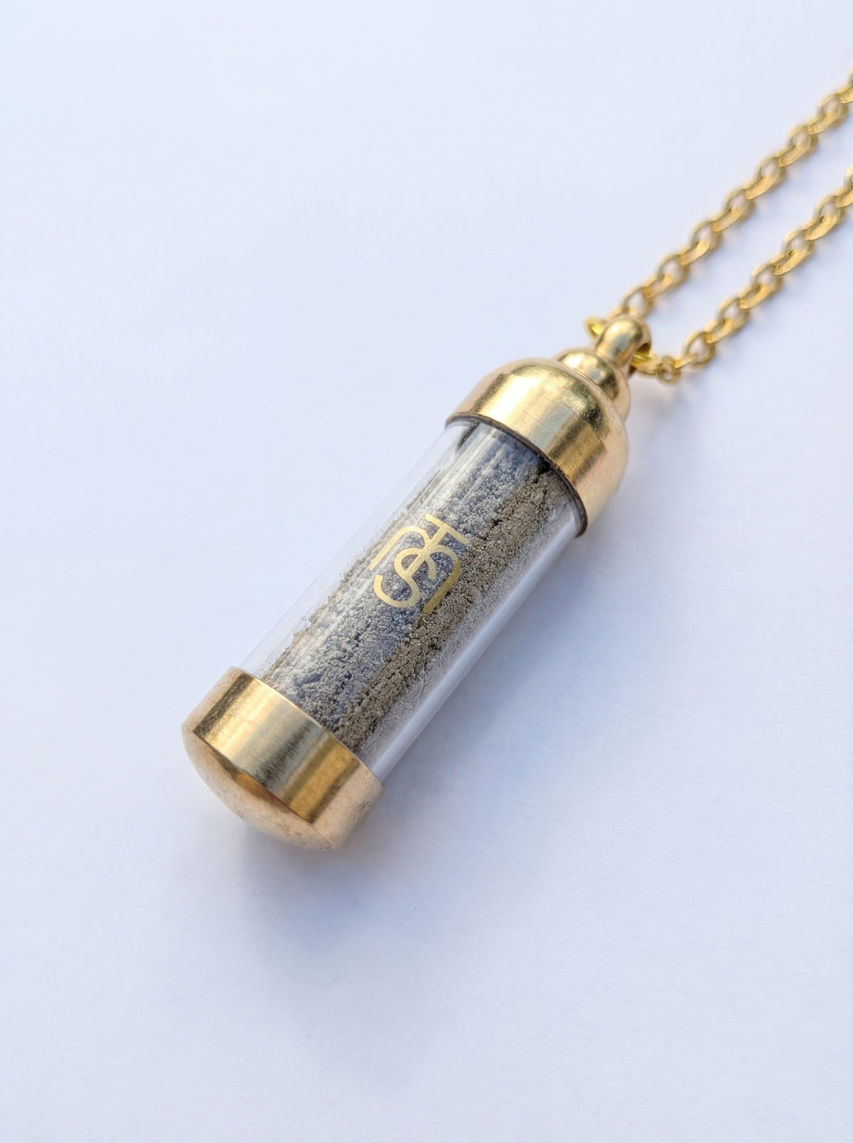 The Pendant of Eternal Faith holding authenticated Temple Mount soil