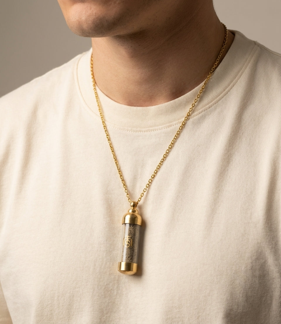 The Pendant of Eternal Faith holding authenticated Temple Mount soil